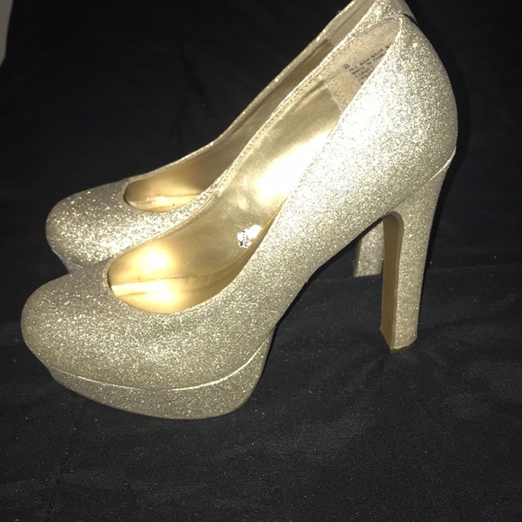 Sparkly heels - Picture 2 of 3